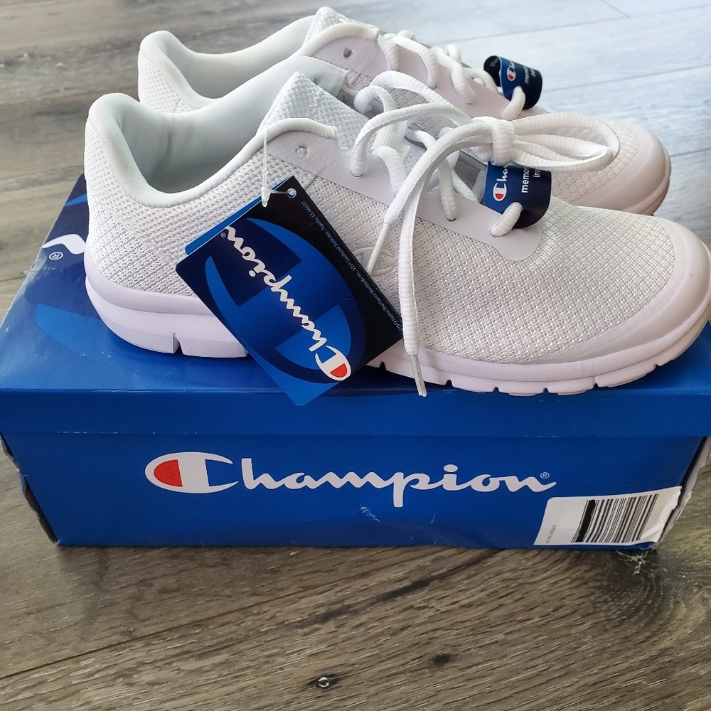 NIB Champion white sneakers 8.5